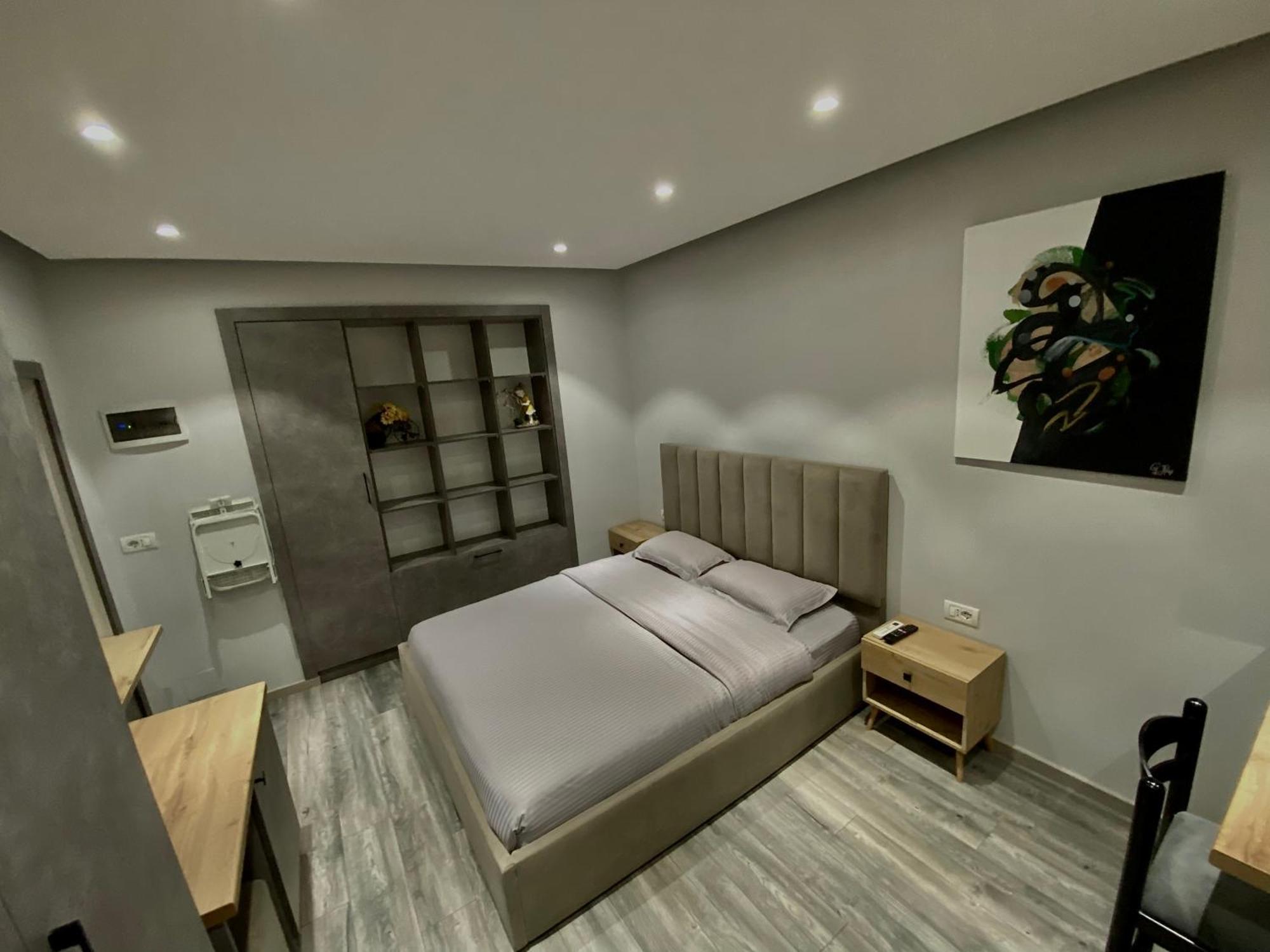 Apartamento At U.s Embassy 02